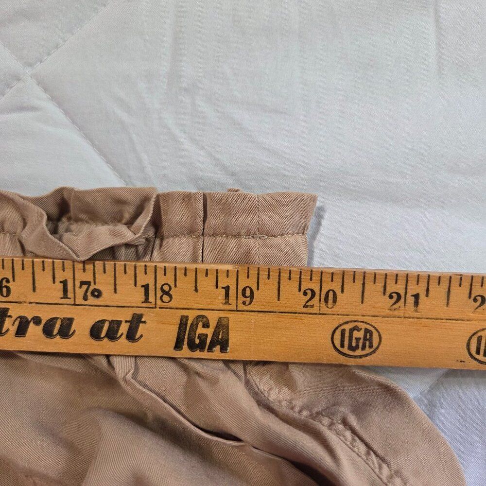 EUC AERIE TAN LYOCELL SHORTS CUFFED SIZE LARGE - Picture 12 of 14